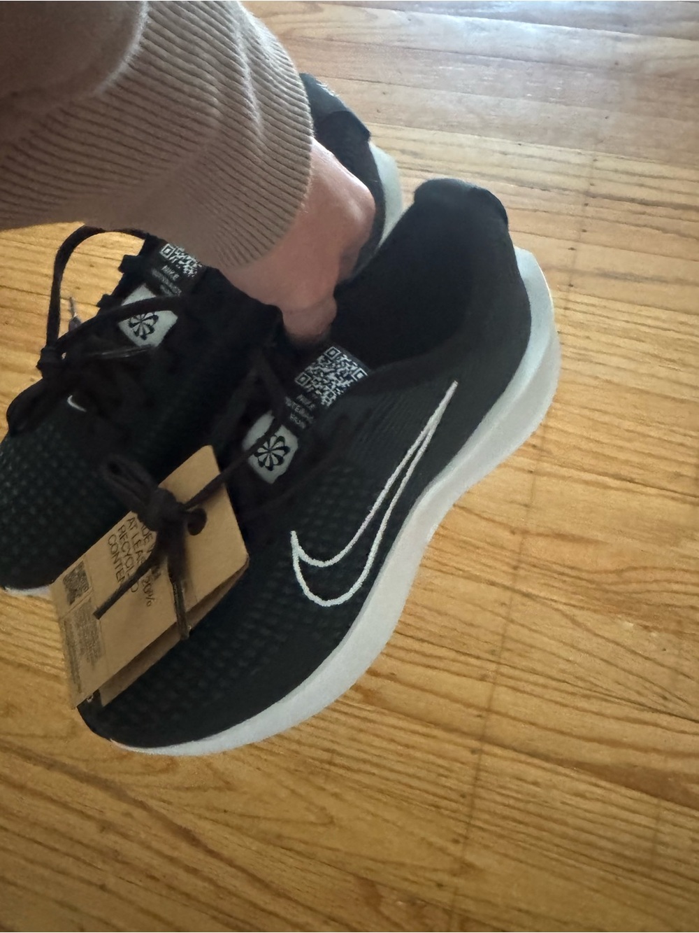 Nike Black Athletic Sneakers with Subtle Swoosh